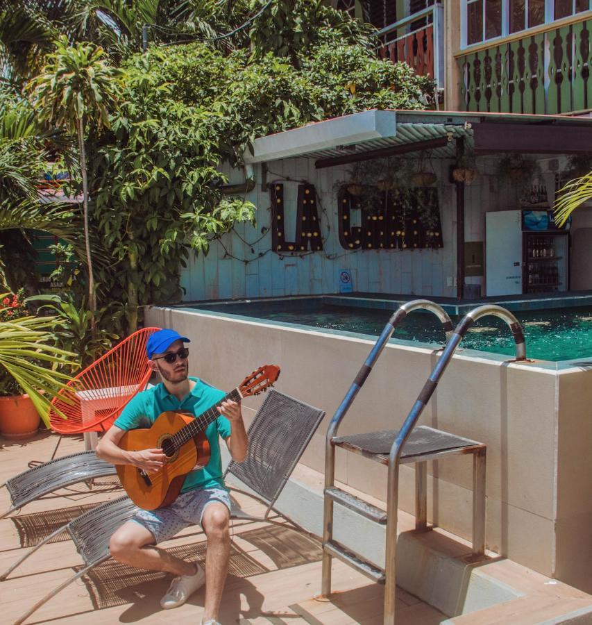 Hotel Peten Express Flores Eksteriør billede