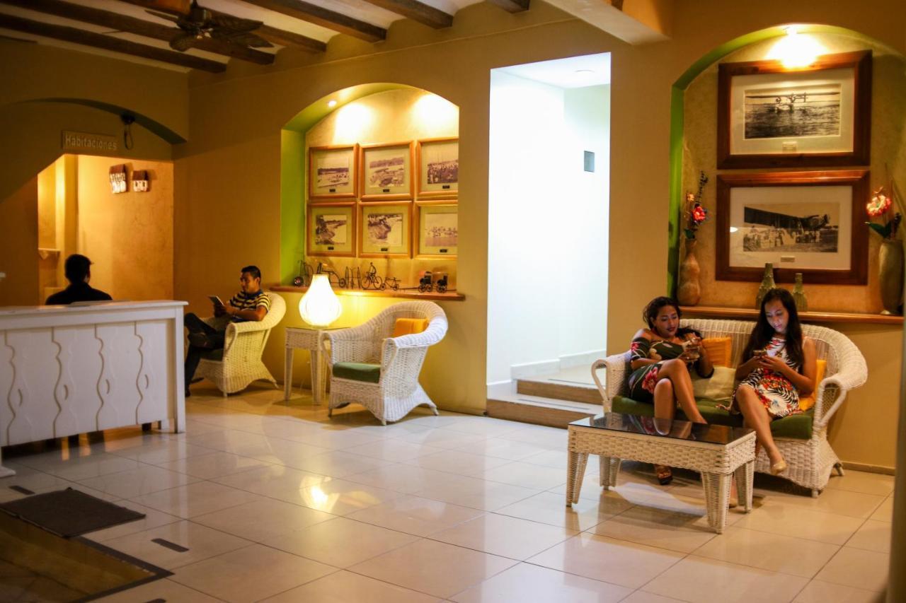 Hotel Peten Express Flores Eksteriør billede